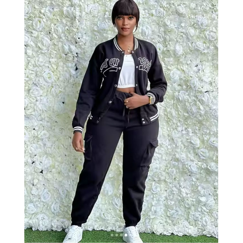 High-quality women’s sportswear fashion three-piece suit, package includes: jacket, pants, vest