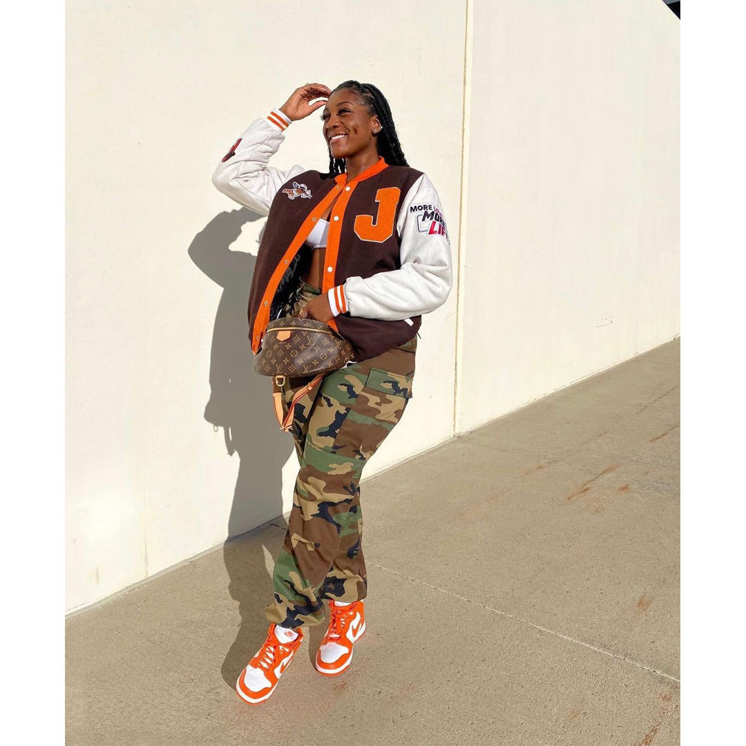 Fashionable women’s letter embroidered logo jacket baseball jacket camouflage pants sportswear set, the set includes: letter baseball jacket, camouflage sportswear pants