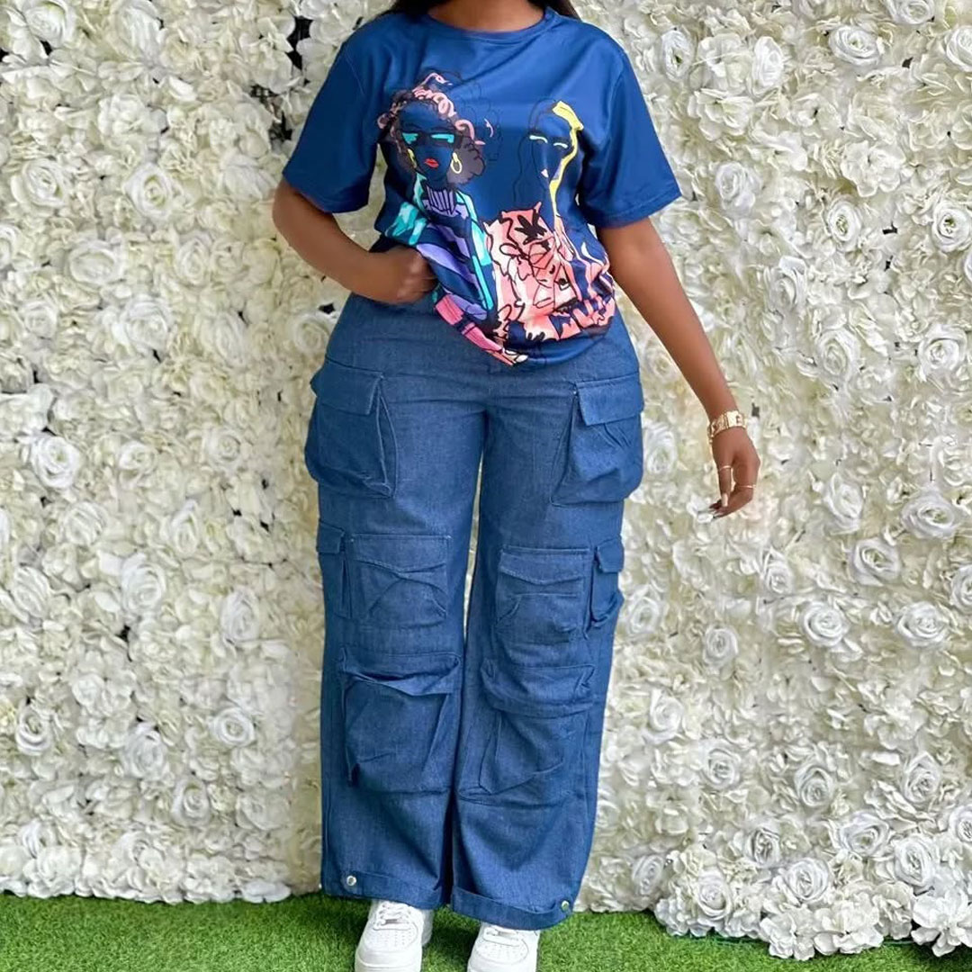 High-quality high-waisted fashionable women’s multi-pocket jeans and personalized printed T-shirt set, the set includes: multi-pocket jeans, personalized printed T-shirt