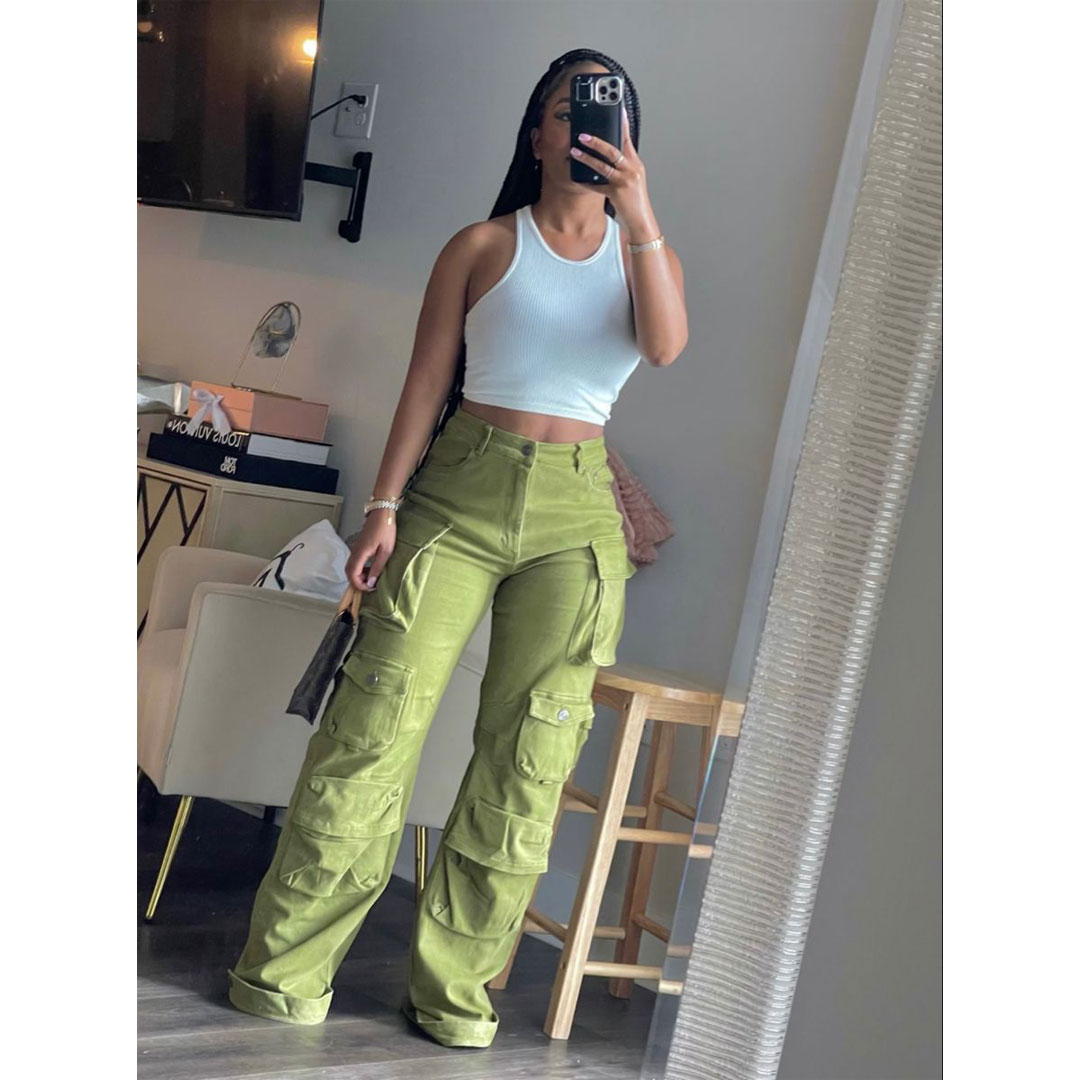 Women’s high waist denim overalls with multiple pockets, multifunctional street wear, colorful high street fashion, set includes: women’s overalls, vest